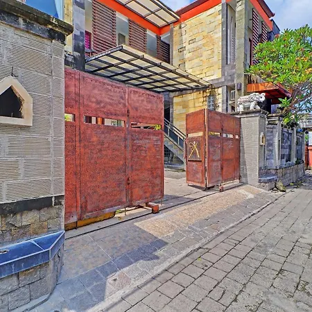 Oyo 91933 Puri Gana Residence